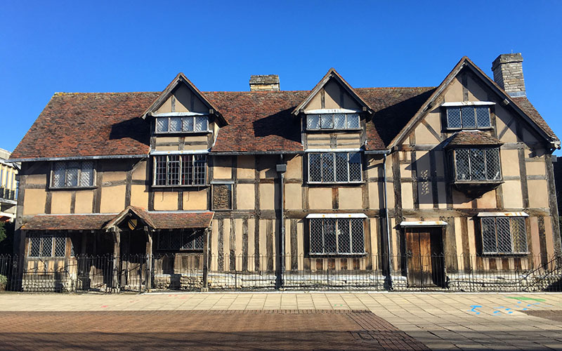 Outside Shakespeare's Birthplace in Shakespeare's England